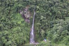 २६५ मिटर उचाईको  ह्यात्रुङ झरना  (सम्दु र इसिबु सिमा)